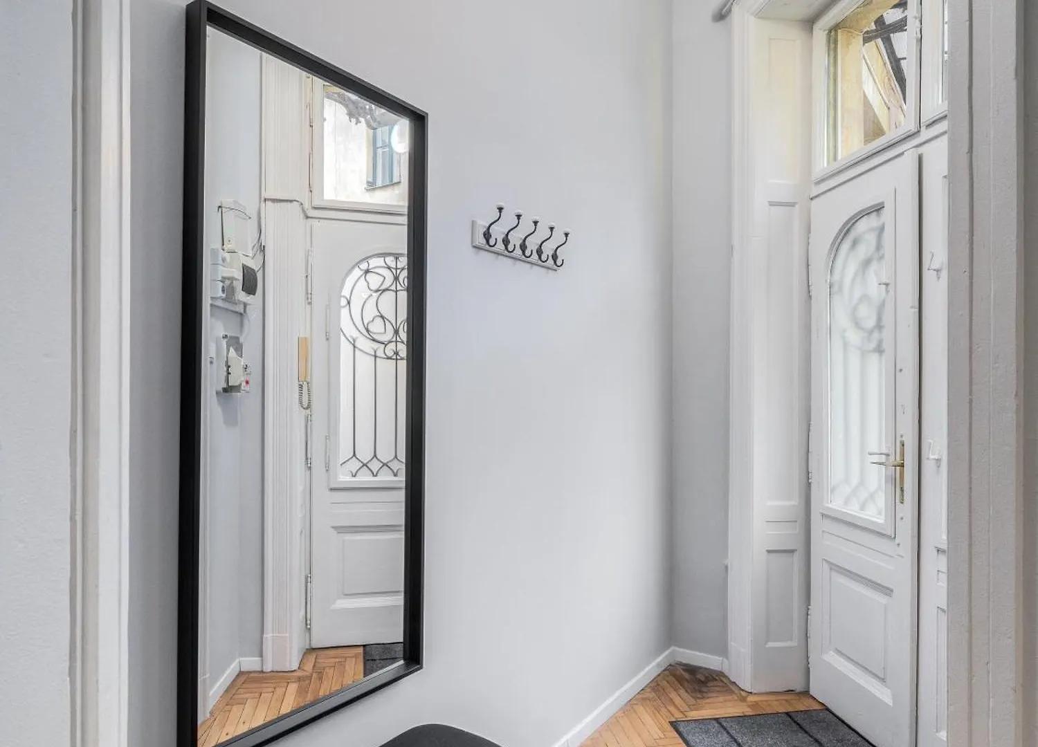 Synagogue 2 Bedroom Apartment S162 Budapest