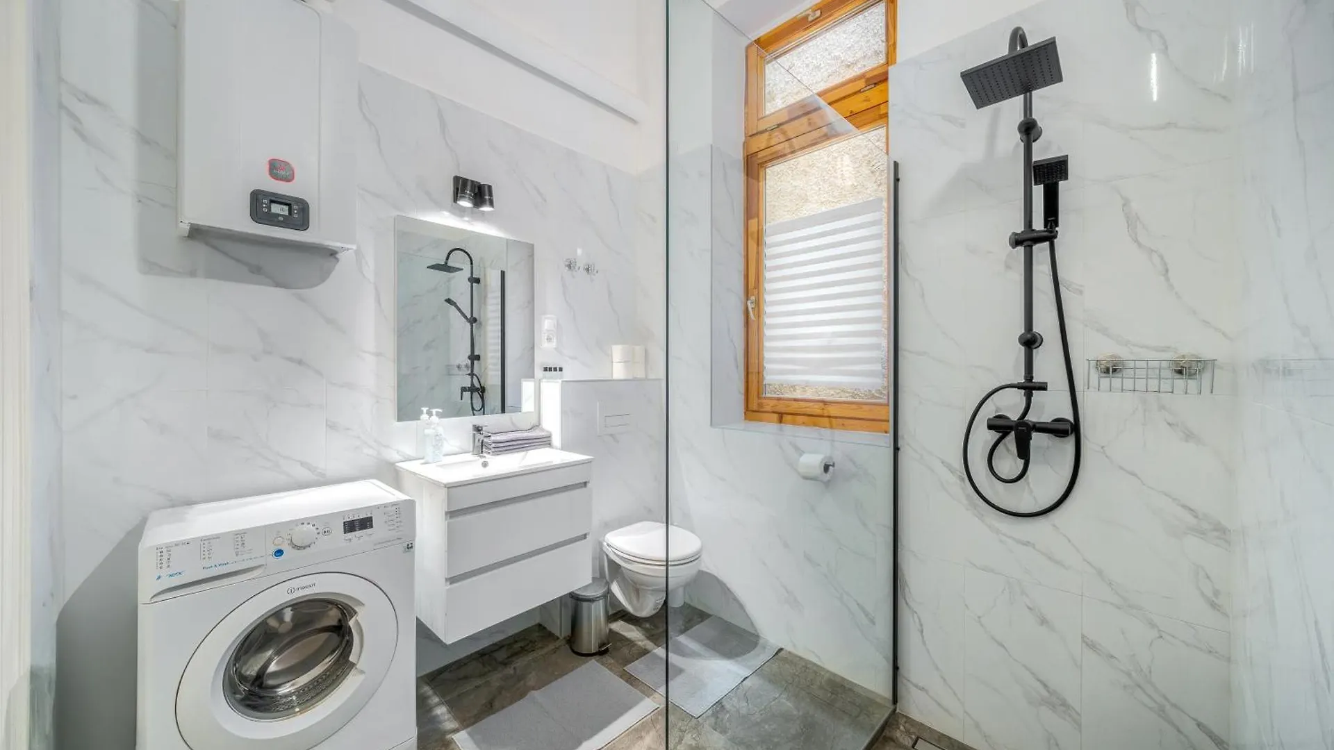 Synagogue 2 Bedroom Apartment S162 Budapest
