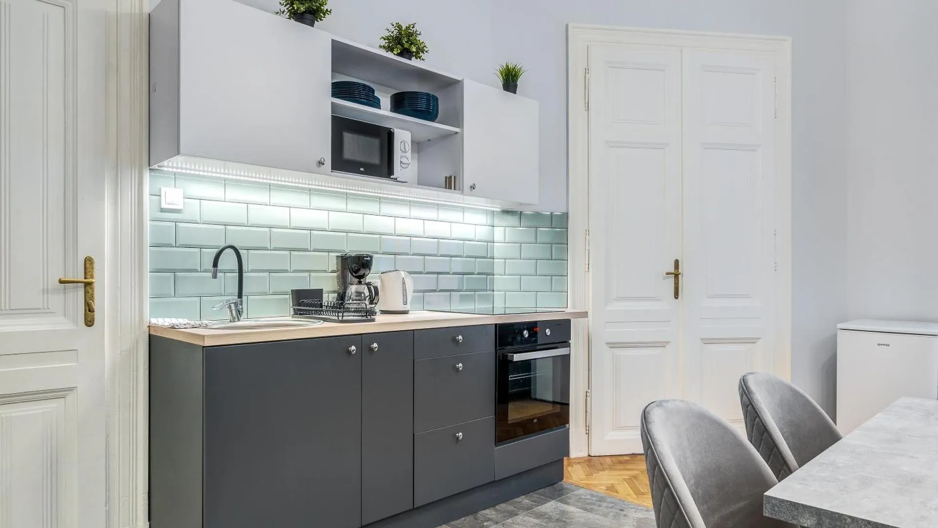 Synagogue 2 Bedroom Apartment S162 Budapest